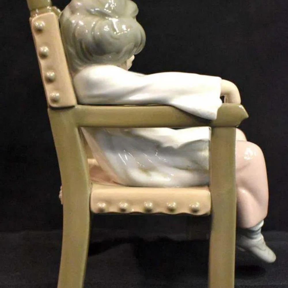 Lladro NAPPING Boy Chair Porcelain Figurine #5070 In Original Box - Picture 5 of 7